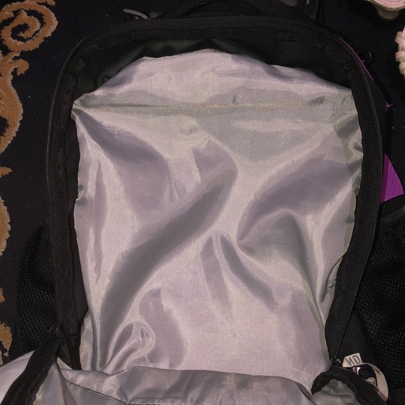 Backpack - Picture 4 of 7